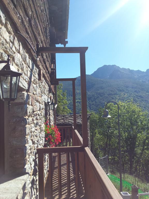 Le Petit Coeur Hotel Fontainemore Exterior photo