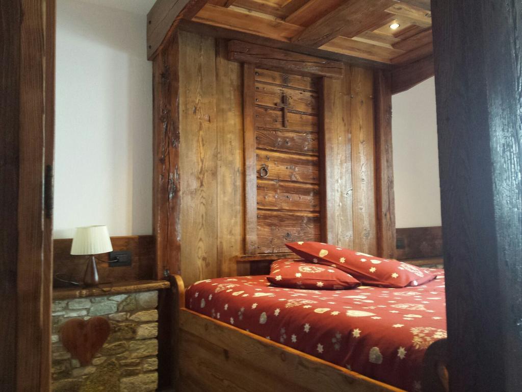 Le Petit Coeur Hotel Fontainemore Exterior photo